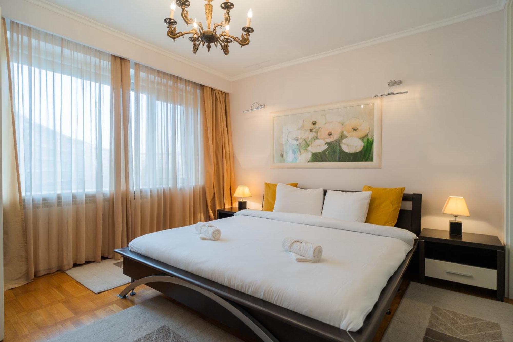 Classic Stay Next To Victoriei Avenue 부쿠레슈티 외부 사진