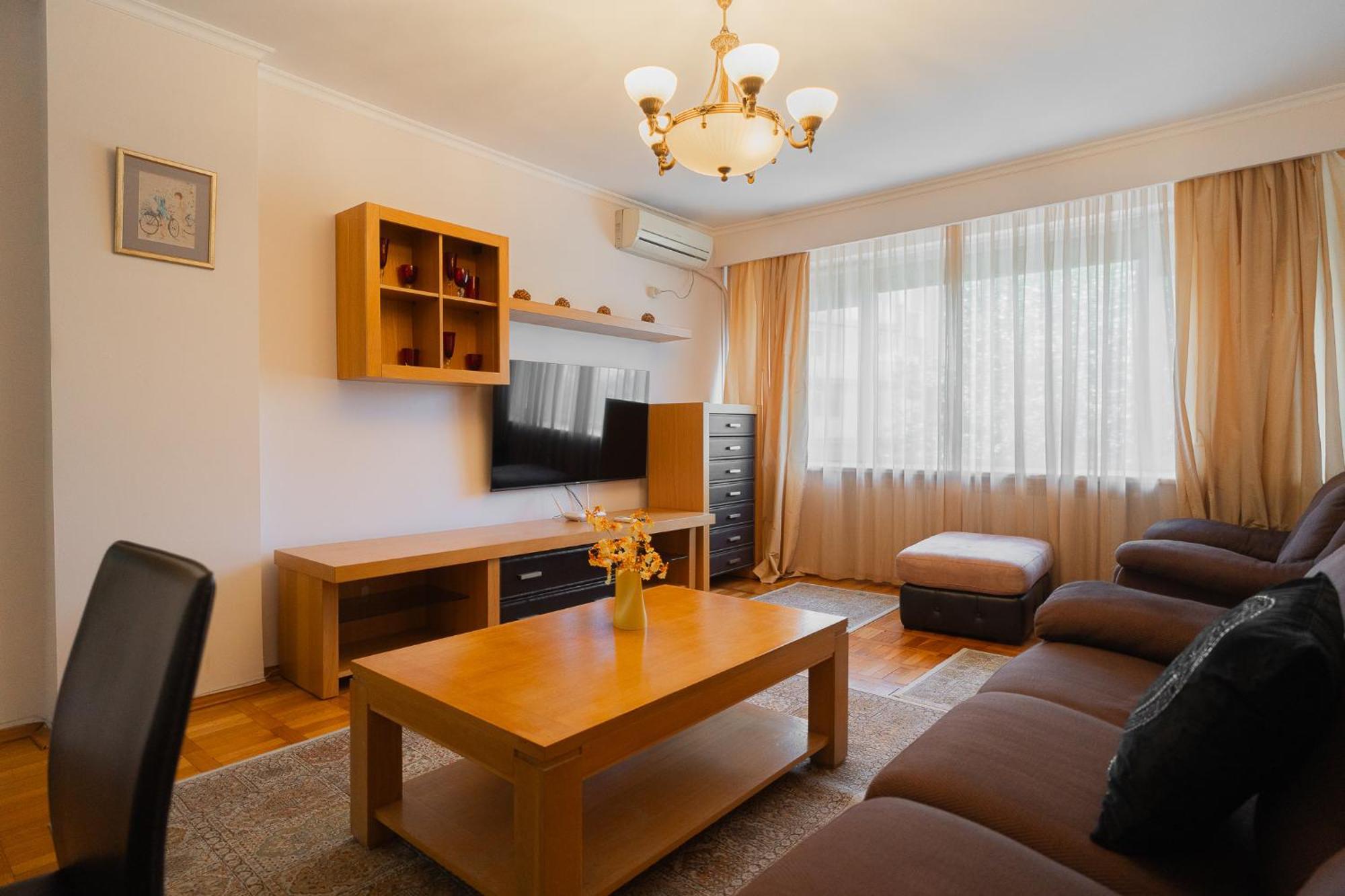 Classic Stay Next To Victoriei Avenue 부쿠레슈티 외부 사진